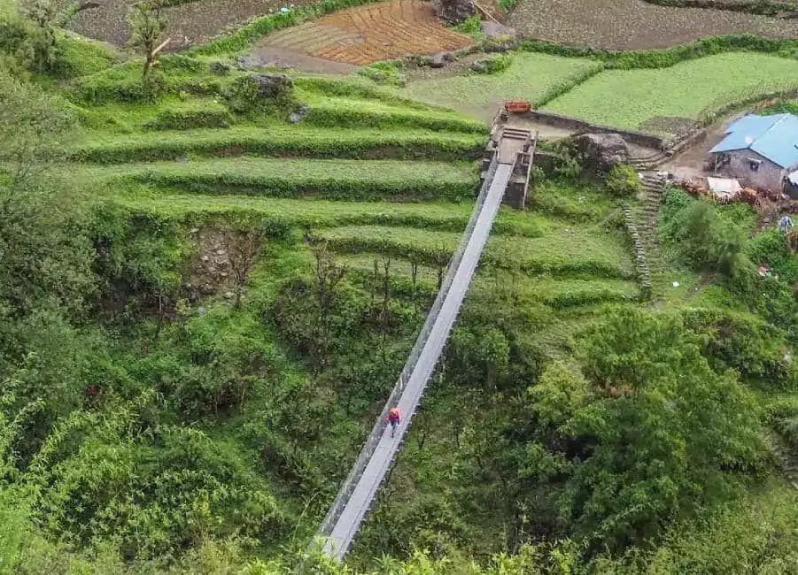 How many tourists did Nepal’s Annapurna Circuit receive in 2022?